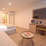 Hl Miraflor Suites Hotel